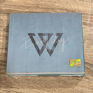 WINNER EVERYD4Y second album, K-pop CD Day Version